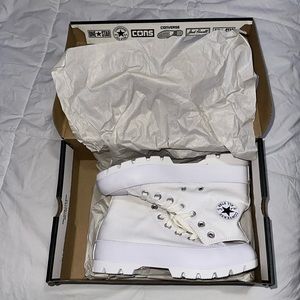 CONVERSE BNWT Women’s hi top lugged sneakers